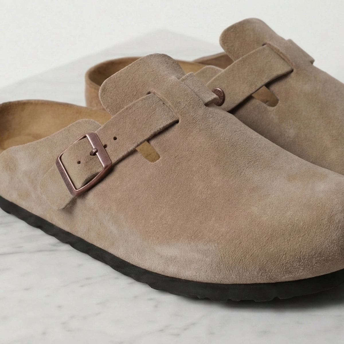 Carmela™ Premium Regulowane Klapki Z Klamrą