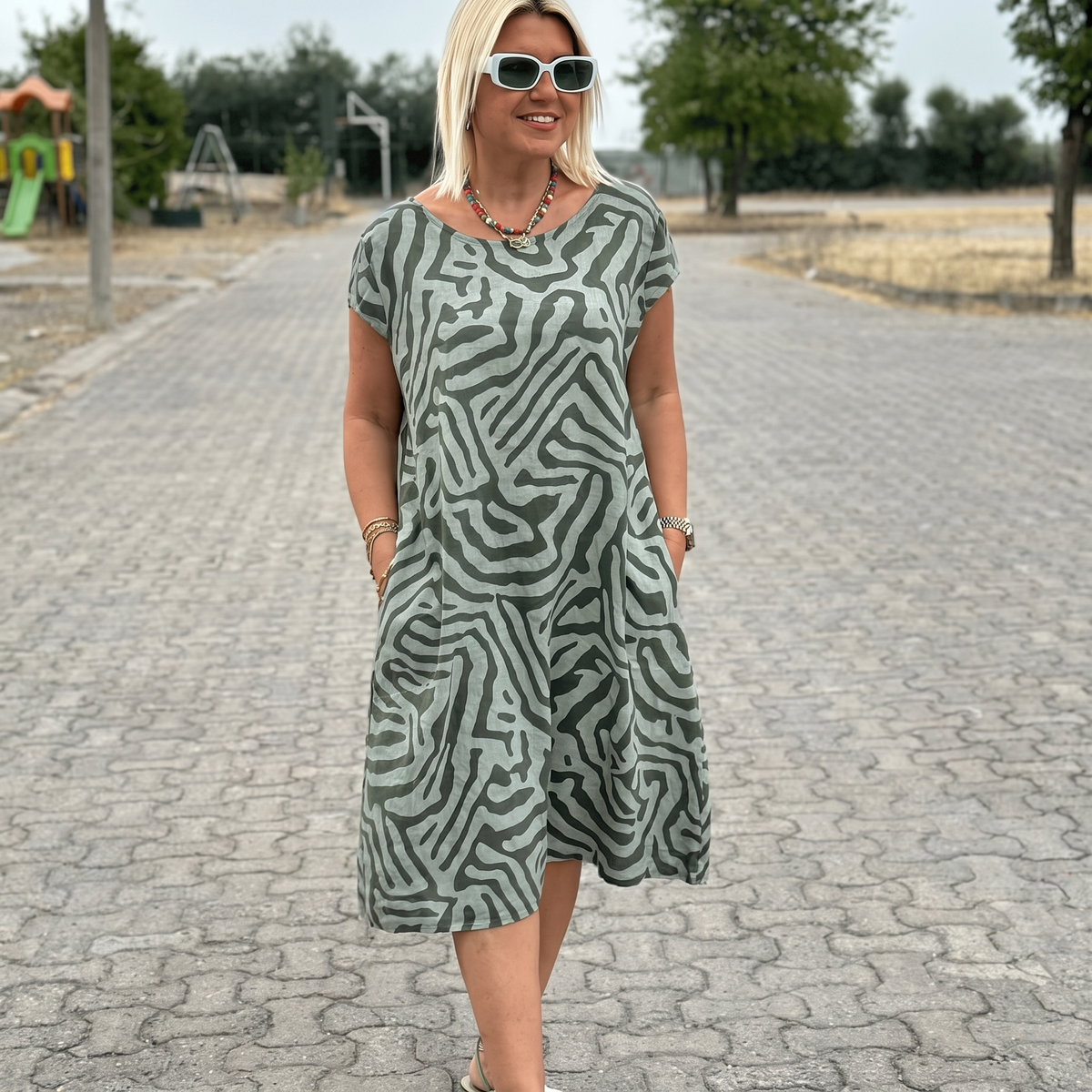 ELINORA Przewiewna sukienka z okrągłym dekoltem
