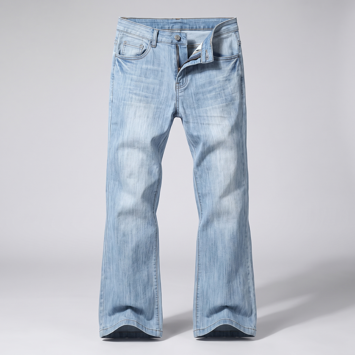 MĘSKIE JEANSY Z ROZSZERZANĄ NOGAWKĄ (BOOT CUT)
